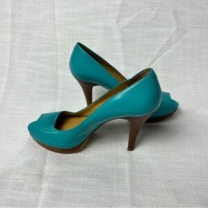 Y2K Nine West Leather Teal Peep-Toe Heels Pumps Wooden Heel